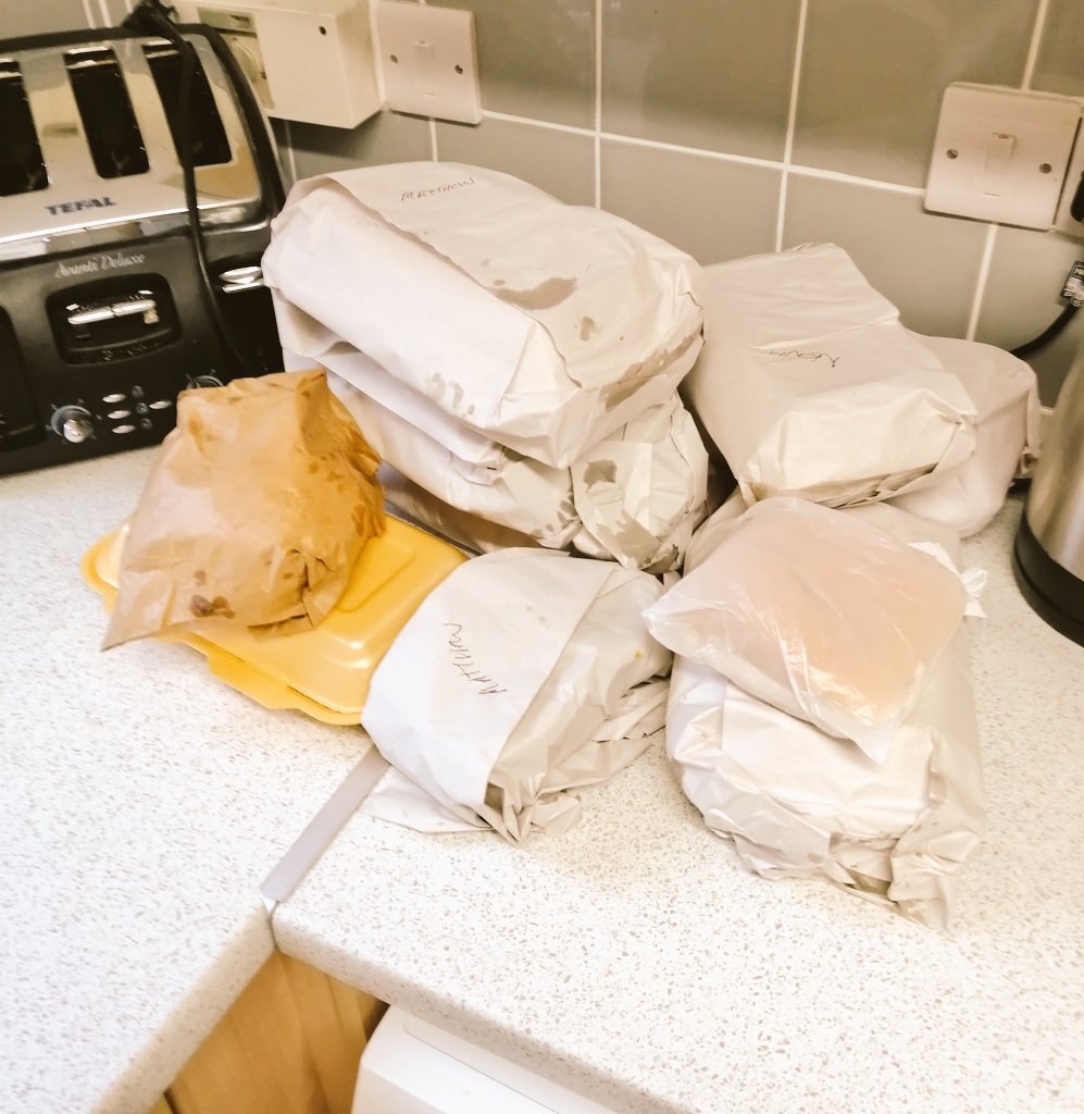 MatthewQueen20's tweet photo. The best part of the week... Chippy Friday! @PfPLivingPlus #fishandchips #lunchclub https://t.co/YDyHl34sgj