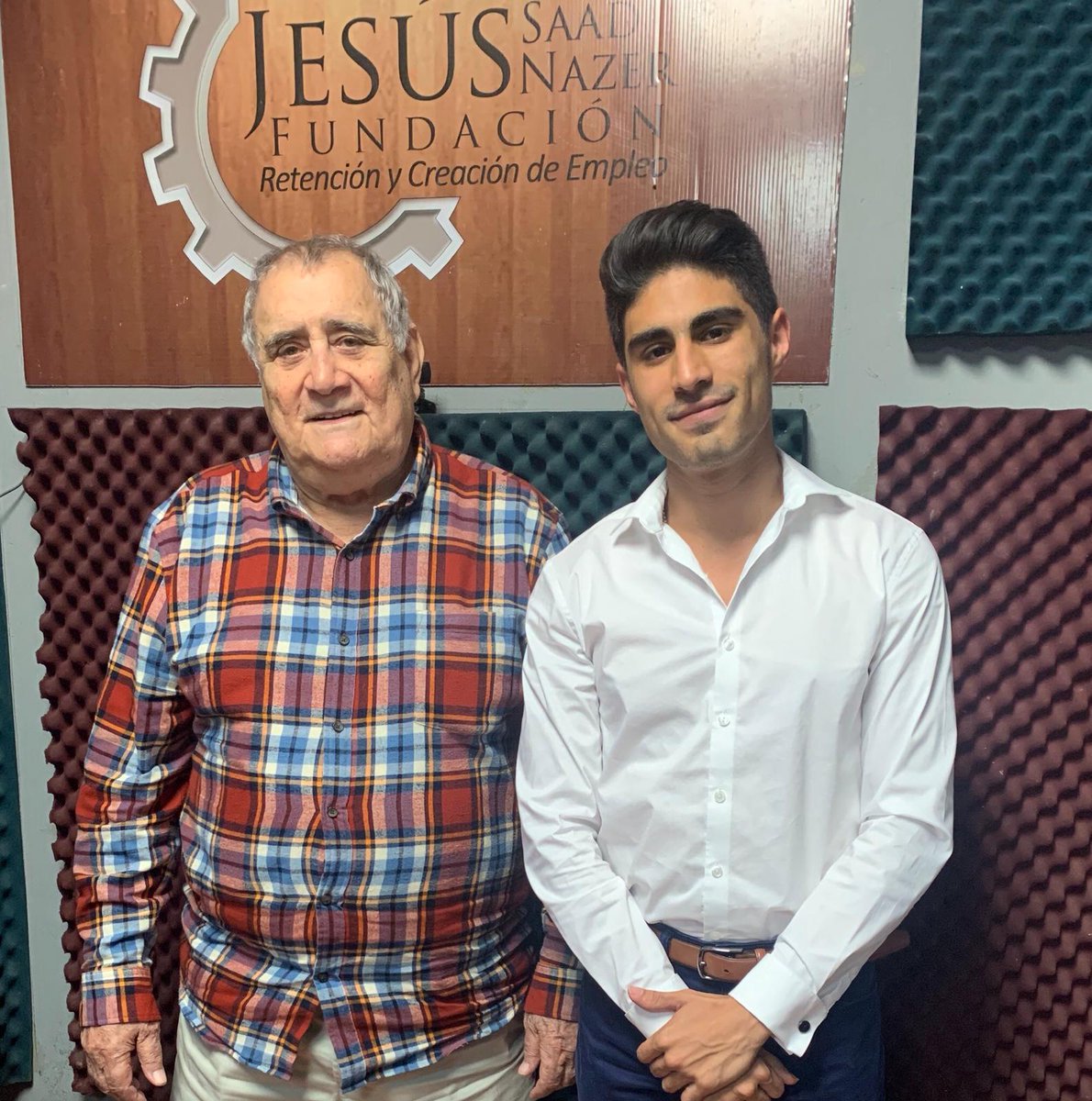 FJSNPR's tweet image. SINTONIZA ESTE FIN DE SEMANA "Industria y Comercio en Acción"

- @radioislatv :  Sábado a las 2:00 p.m. y domingo a las 10:00 p.m.

- @NotiUno : Sábado a las 4:00 p.m.