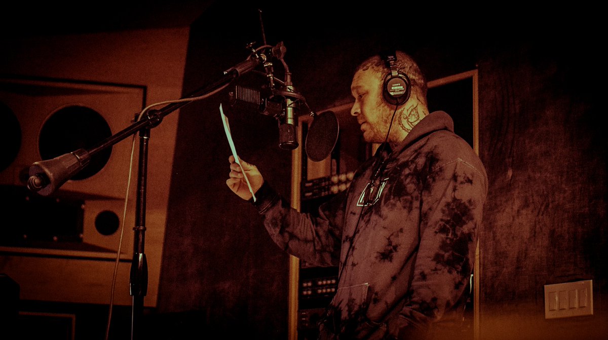 hollywoodundead's tweet photo. Can't wait for you guys to hear this new project and catch us on tour! https://t.co/oiQy52YBkX