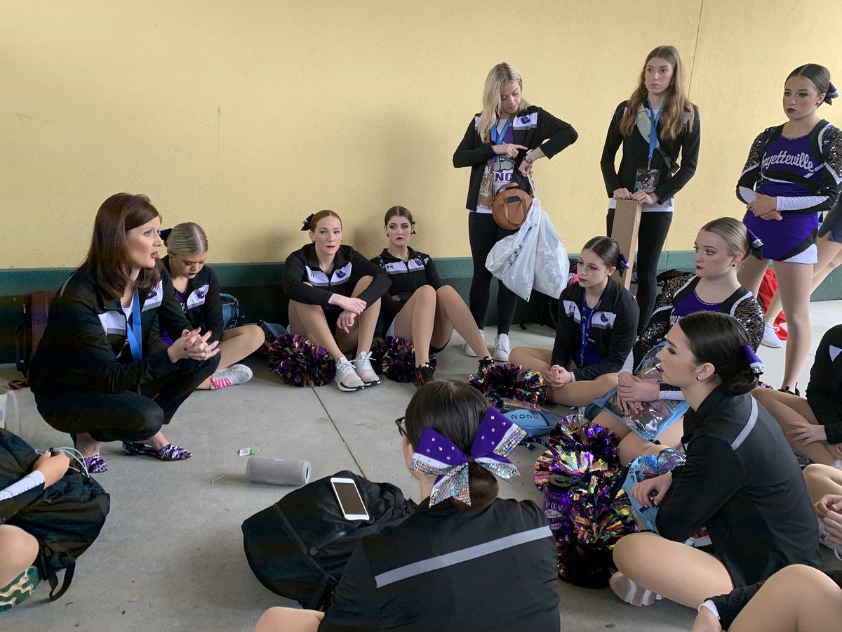 FayBulldogs's tweet photo. Our @fhsdanz  team is preparing for their first performance of the day at UDA Nationals! Pom routine up first! https://t.co/RlDCcqTmWZ