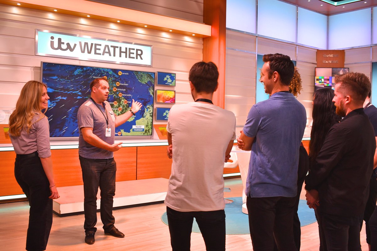 We would love it if someone could come and predict some sunshine 😄👏🏻
⠀⠀⠀⠀⠀⠀⠀⠀⠀⠀⠀⠀
Book your #itvstudiostour now to get all the behind-the-scenes action and visit never-before-seen backstage areas >> daytimestudiostour.co.uk
