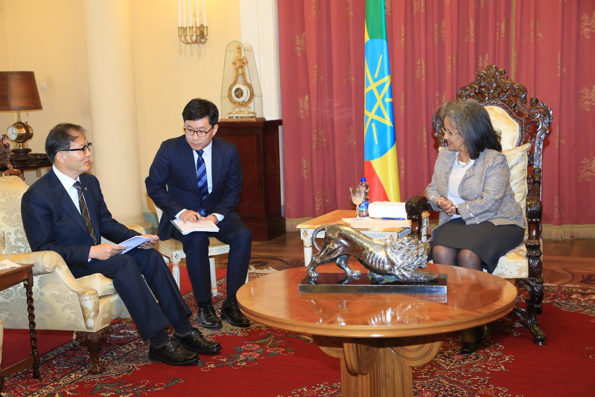 POEthiopia's tweet photo. 2/2 They also discussed ways to further strengthen and deepen ties between the two countries. Furthermore, they discussed the efforts being carried out in both countries to combat climate change and how to cooperate on various forestry related projects. https://t.co/myWuCxpWp5