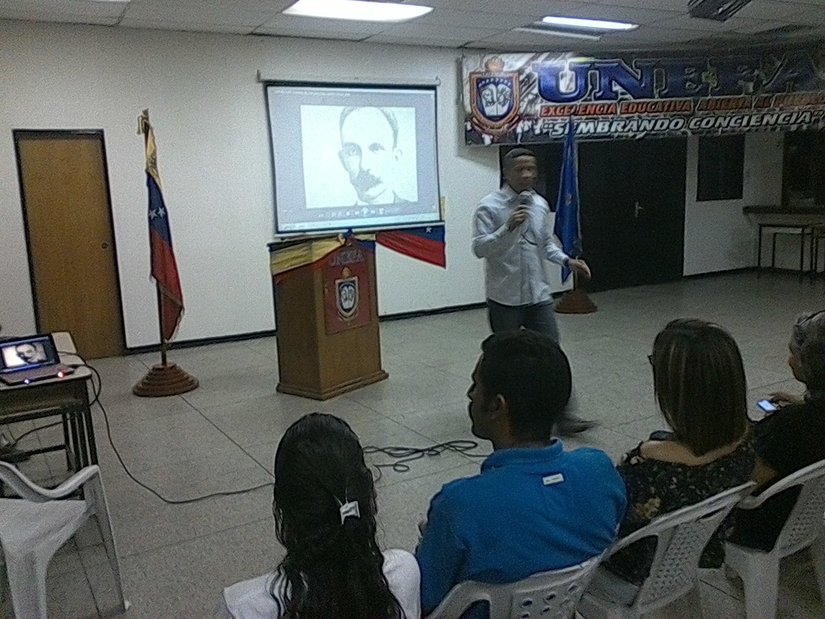 Nucleo_Lara's tweet photo. El Jefe de DIN del #NúcleoLara CN. Rafael Sánchez, expuso sobre la necesidad de elevar la consciencia y la moral revolucionaria a su máximo nivel en el marco de la celebración de la 1era Tribuna Antiimperialista del 2020.@unefa_ve @angiolillofp https://t.co/EGgocM7qKx
