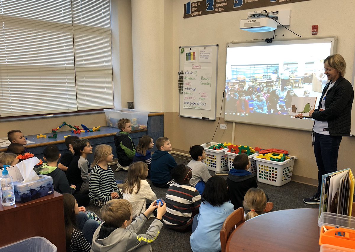 So much fun celebrating next week’s Global World Read Aloud day during this 3rd grade rotation by connecting with <a href="/overdorfj/">Jody Overdorf</a> at Carey Ridge with Google Hangout! #gotogether <a href="/MapleGlenWWS/">Maple Glen</a> #wwsALLin