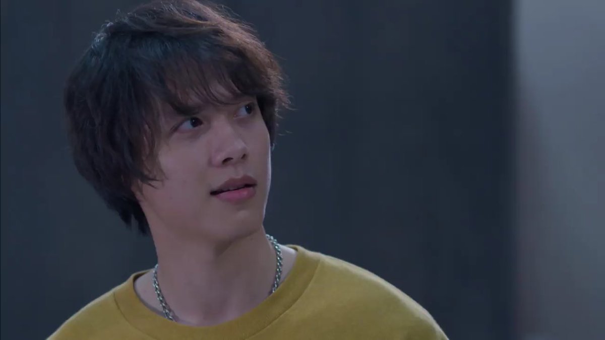 careskyp__'s tweet photo. ฉลาดไม่เกรงใจพี่          โง่ไม่เกรงใจน้อง

#ซ่อนเงารักep10 https://t.co/0nLIybESaA