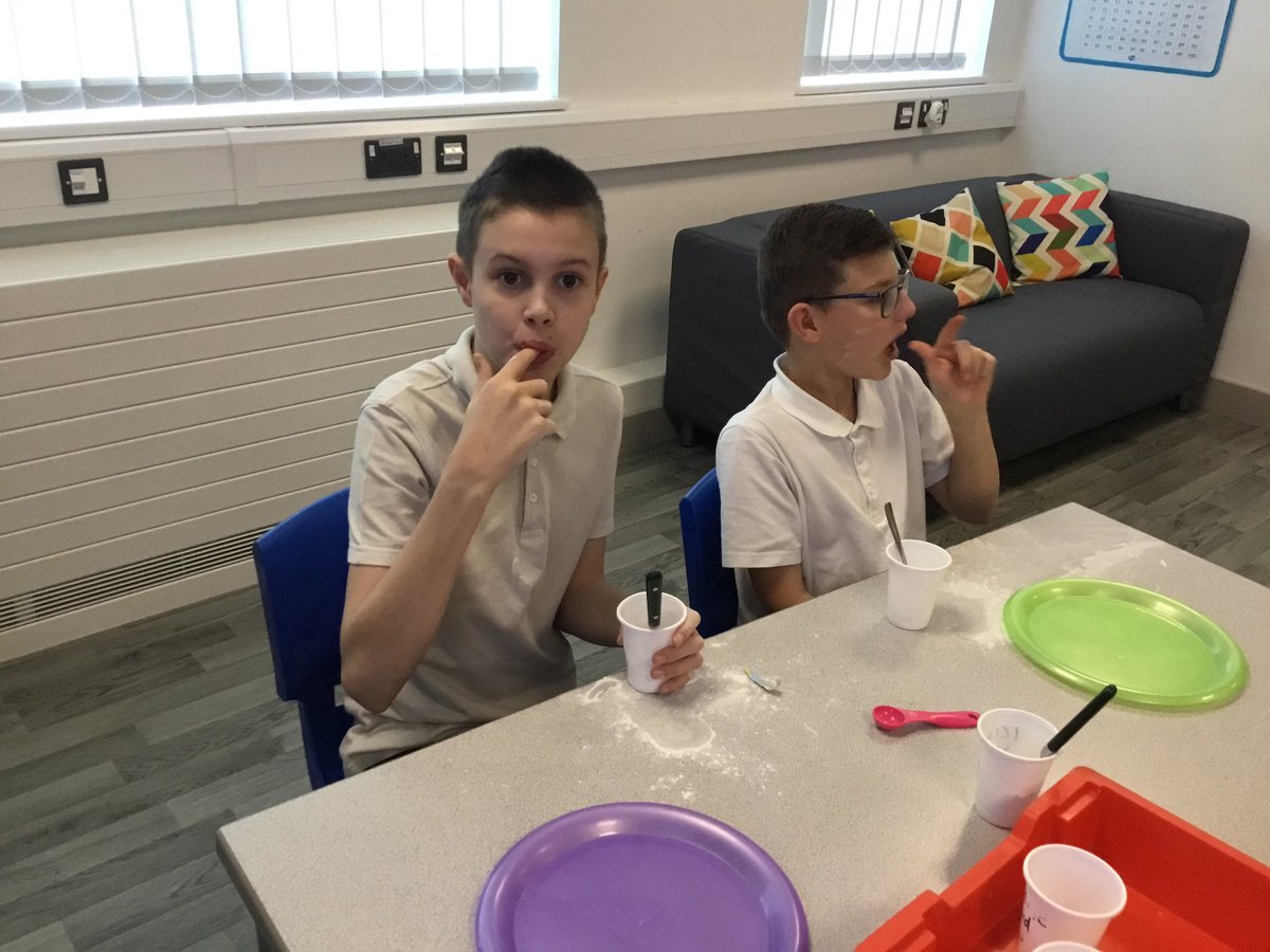 islwynsrb's tweet photo. Rhymni continued their science topic of acid and alkalis through studying food technology as well as finding time to stitch some moccasins for their Native Americans topic. #variedlearning #learningthroughdoing https://t.co/SprMyV8Boy
