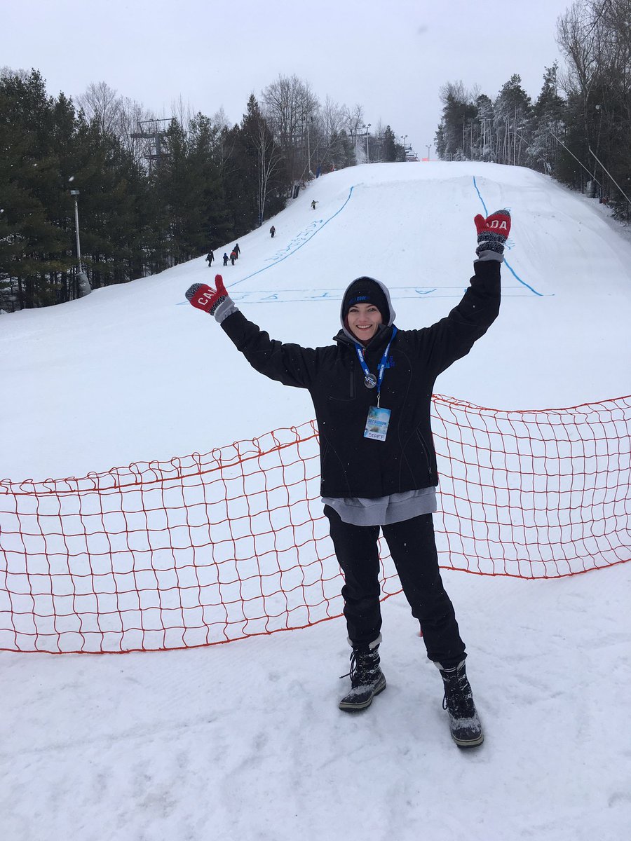 KoolFMBarrie's tweet photo. We’re here at Mash Bash today until 4pm! Be sure to grab your skis or snowboard
for some fun 🤟 #mashbash https://t.co/KQEPr4tyqI