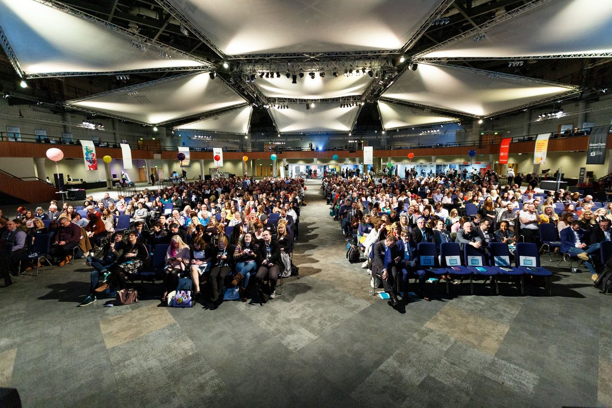 TheoPaphitis's tweet photo. The #SBSEvent2020 is just a matter of weeks away now ! To be there, you have to be an #SBS winner. It's a day of advice, guest speakers &amp; new winners get to receive their certificate &amp; have a photo with me. Make sure to enter before 7.30pm 🤞 #smallbusiness #Competition https://t.co/gBd6jMkMmQ
