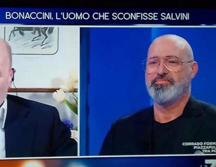 Tomaso Montanari ritiene io sia di destra, solo un po’ più moderato di Salvini. Dunque in @RegioneER a suo parere ha vinto comunque la destra. Perché invece non si candida lui? Nel frattempo, mentre lui commentava, io ho battuto Salvini. Nelle urne, non abbaiando alla luna.