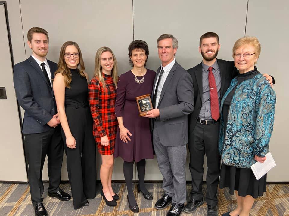 Congratulations to our own Lori Stevermer &amp; her husband, Dale, on being selected as the 2020 Minnesota Pork Promoters of the Year! 🐷🥓 #pork #award #farming #agvocate mnpork.com/porkfacts/awar…