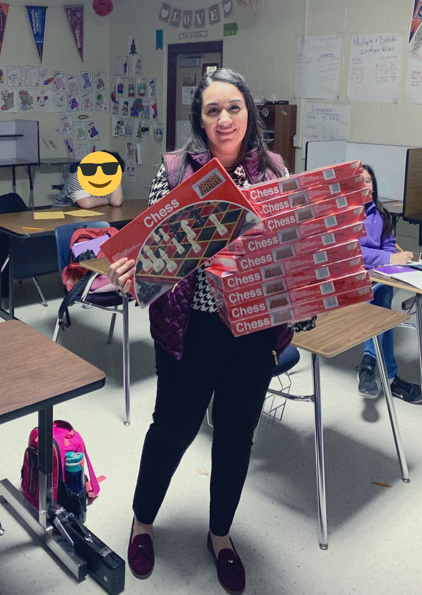YLopezCounselor's tweet image. Thank you @MsAnabelRomero for providing new chess boards for our club! #JordanMSLegends #RomerosRegulators
