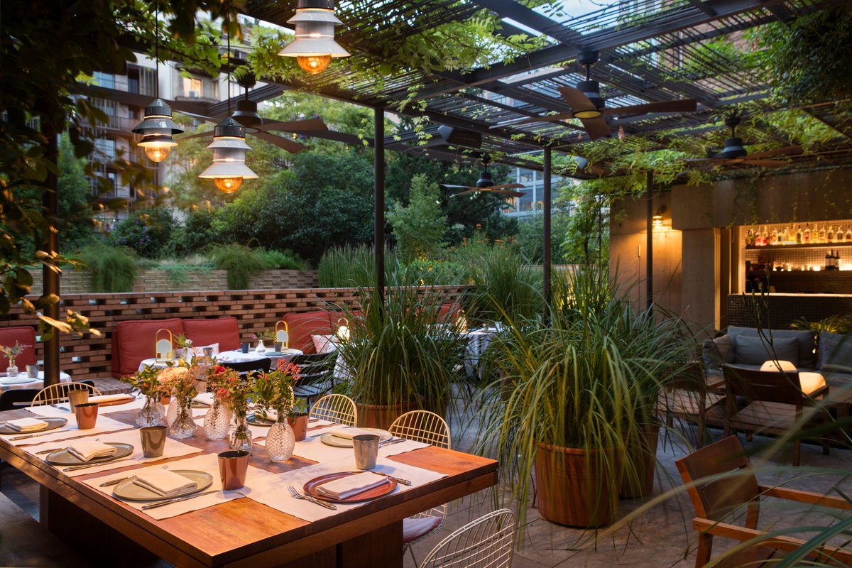 Alexandra Barcelona Hotel, Curio Collection Hilton tweet media