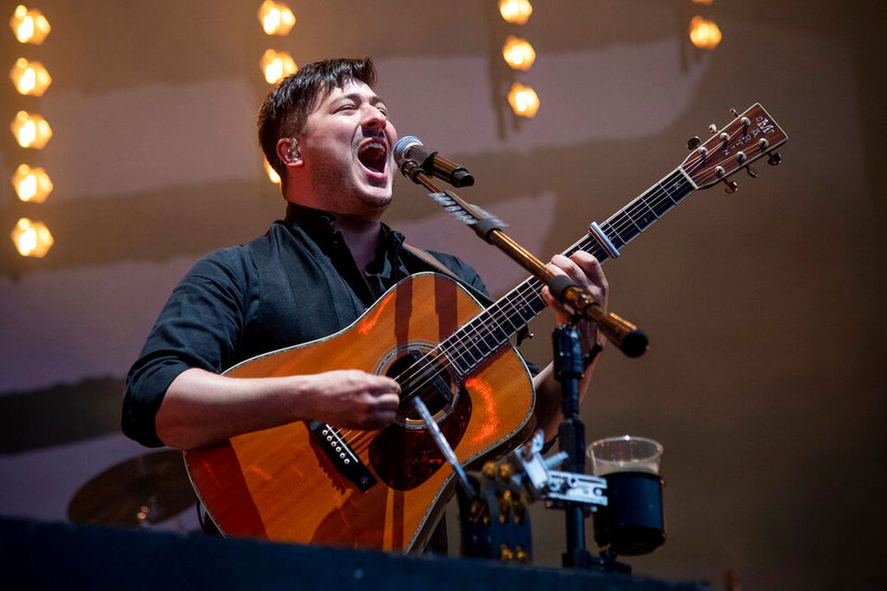 Singer Marcus Mumford turns 33. Happy Birthday!!     