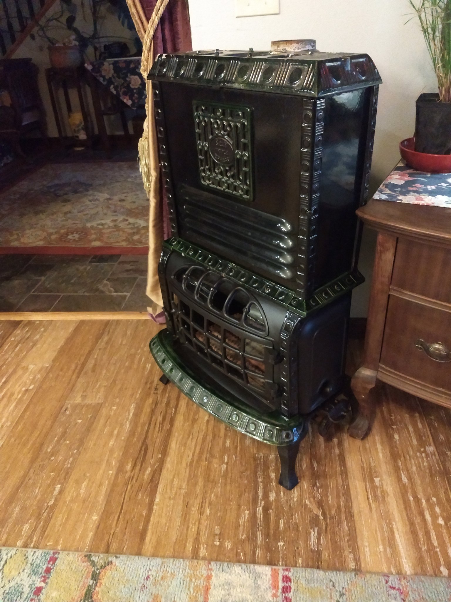 Aurora Clark on X: Many of you have been subjected to my love for antique  stoves...here's my latest restoration. Meet Bob, my 1895 Triple Effect gas parlor  stove! Waiting on another shipment
