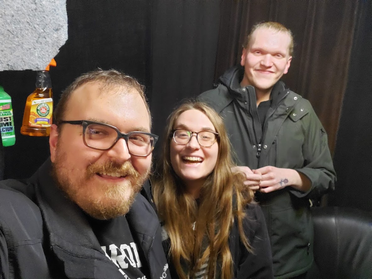 MichaelDupreyVH's tweet photo. Get the popcorn a-poppin'! 🍿
In this week's #MDVH:
▪️ @planetantdet Artistic Director Jared Scott Morin discusses their journey with theatre!
▪️ Oval Reddingboxer is NOT the popcorn mogul.
▪️ Michael's cousin Eddie is still lost. 😕
Listen: https://t.co/3YeQwMMu5C https://t.co/deNKeVqQ5b