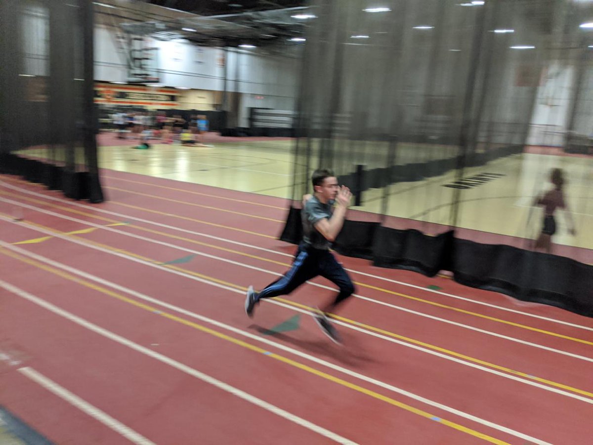 SCNTrack's tweet photo. SCN sprinters using video analysis and @Freelapglobal timing belts to perfect form.
#20shirts
#BeHappyInMay https://t.co/ZhmAkSxegm