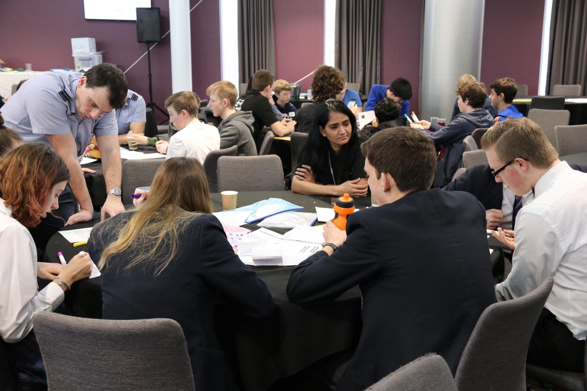 TCamboa's tweet photo. Today's the last day of a thrilling week at #DigitalExplorers
The young people that participated are surely taking loads of valuable insights on how technology is and will be changing our society and the way we live. A massive thank you to @TheEDTUK, @TCS_UKI and all volunteers. https://t.co/qmmv4XZP5p