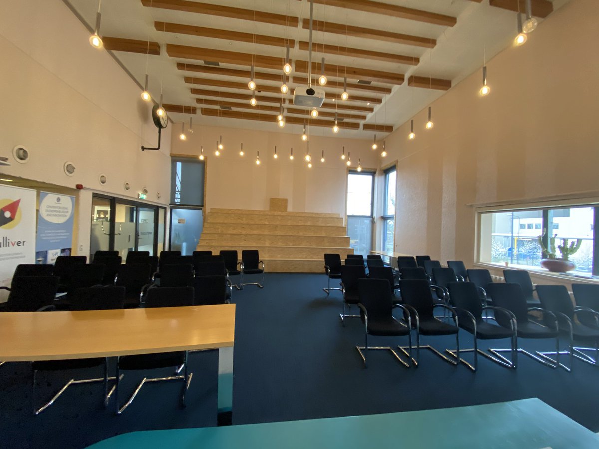 WPMeetup071's tweet photo. Joepie! Vanmiddag de nieuwe locatie   Voor onze #WordPress Meetup bezocht! Dank @PLNT_Leiden voor het sponsoren can deze fantastische locatie!! Save the date: 9 maart is de eerste. https://t.co/HxfpkV4DqK