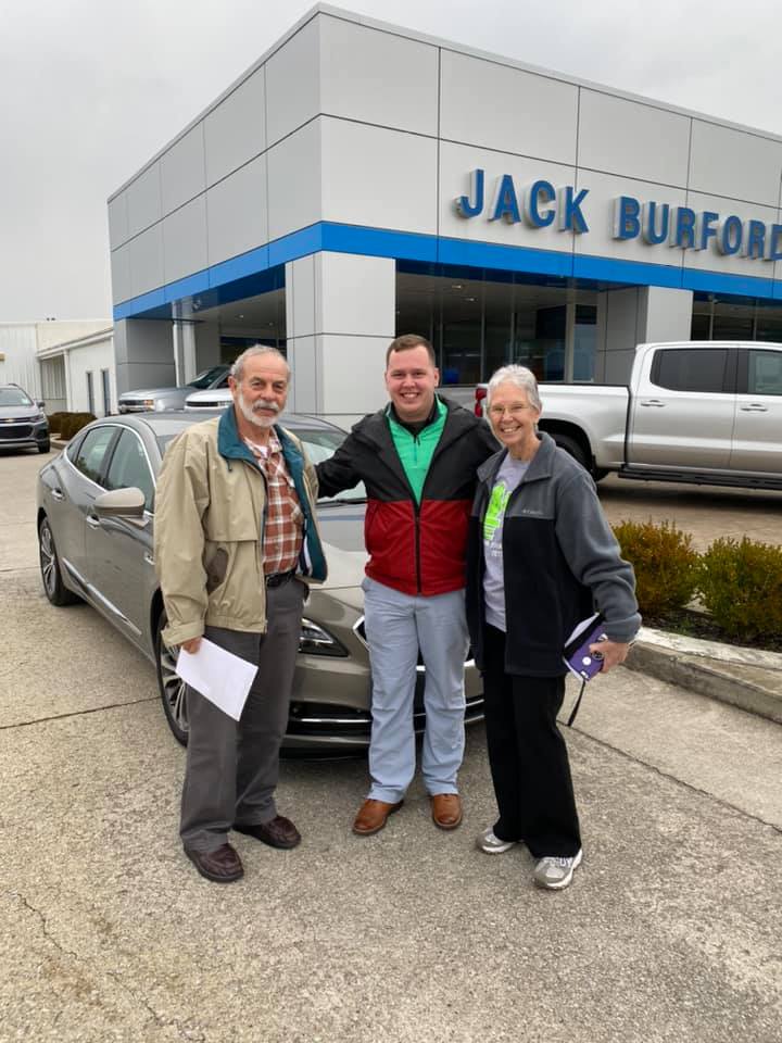 JBurfordChevy's tweet photo. Thanks to Sandra &amp; Kenneth Vasey for their purchase of this beautiful 2017 Lacrosse your business is ver appreciated! ##chevyscostless #Buick #Purgersonsoldit #ChevyPro Jack Burford Chevrolet https://t.co/5DHvMyf0We