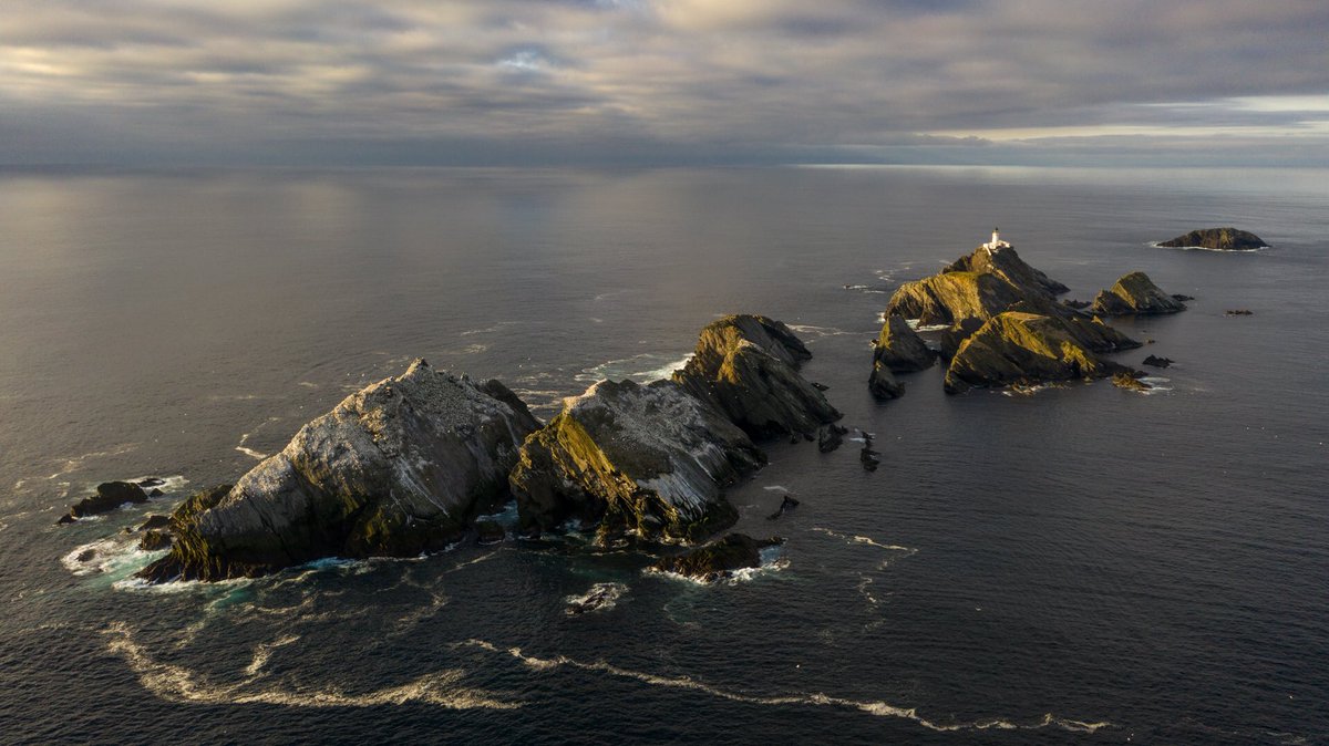 Muckle Flugga at Hermaness.

This is the northernmost point of the UK and a stunning place to visit.

#northernmost #shetland #unst #muckleflugga #lighthouse #landscapephotography #drone #dji #mavic2pro #aerialphotography