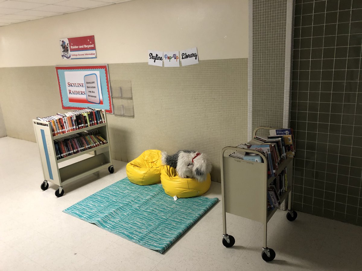Friday’s are for #popuplibraries ! Stop by the Skyline Pop-Up Library on the 3rd floor today! <a href="/DISD_Libraries/">Dallas ISD Libraries</a> <a href="/mrs_broomhall/">Kimberly Broomhall, MLS</a> @Michele25483030 <a href="/SkylineHighSch2/">SkylineHighSchool SeniorClass2021</a> <a href="/Skyline_Raiders/">Skyline High School</a>