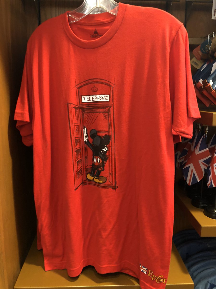 mickeynet023's tweet photo. もちろんキャラクターTシャツやパーカーも!イギリスイメージのデザインで用意されています。
#MNWDW #EPCOTshopping
#WDW2019SEP https://t.co/wZJMiJEtXu