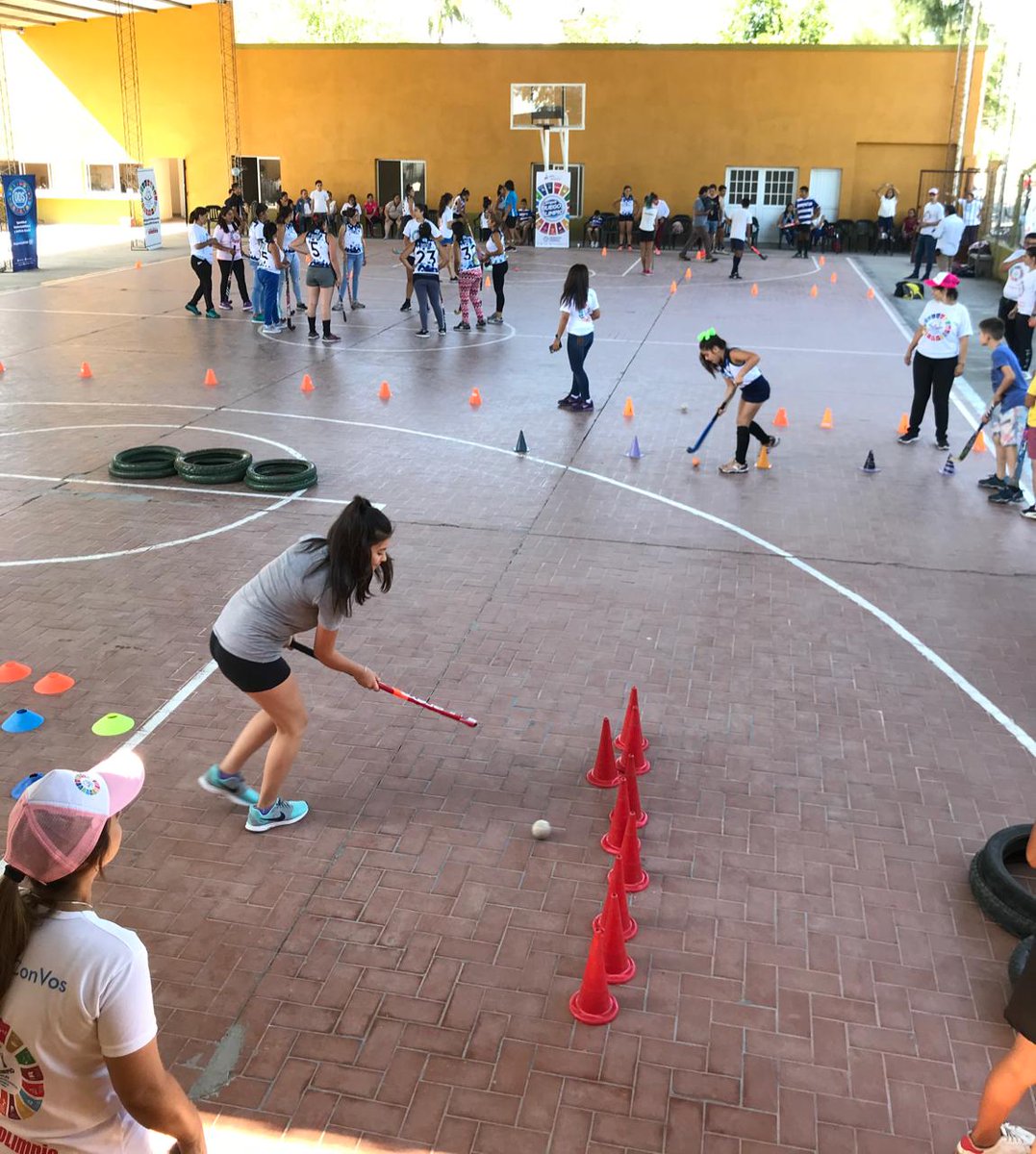 richarzurita's tweet photo. 👉Ahora x iniciativa d @ArielGarciaUCR y con gran Concurrencia de Deportistas se realiza el #CampusJuegoLimpio junto a la jugadora internacional 🏑 @PaulinaCarrizo
"Un chico en un club, es un chico menos en la calle"
Complejo "Francisco Macias" Villa Belgrano Alberdi
#BuenViernes https://t.co/jGXaBkb7fH