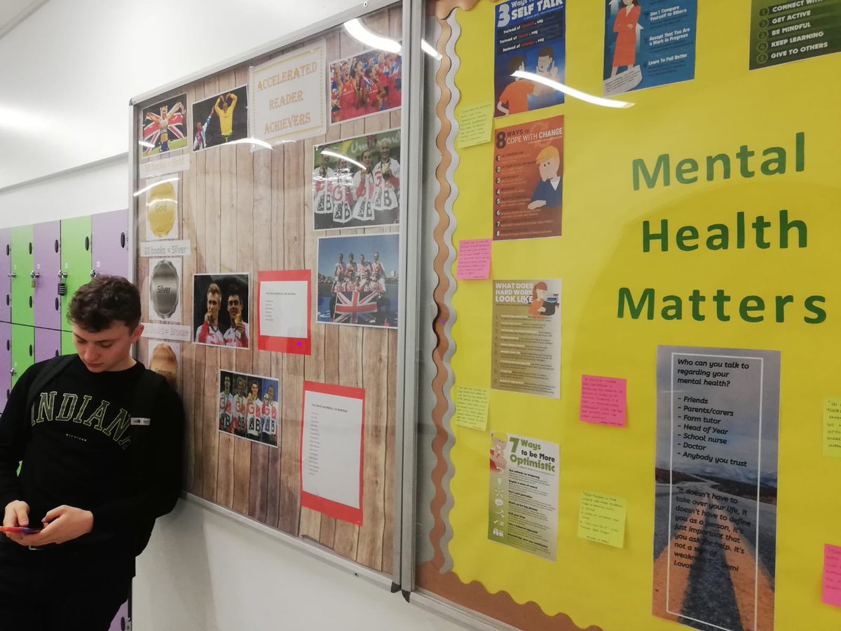 OddArtsUK's tweet photo. 🌀A•SPIRALLING•MIND🌀end of an excellent first week of our @SalfordCCG commissioned tour of #Salford high schools see pics to hear from the #character Luke 👇🏽
#oddarts #nhssalfordccg #ASpirallingMind #mentalhealth #mentalhealthawareness #online #exams #revision #yearnine #actor https://t.co/8HTizKF11w