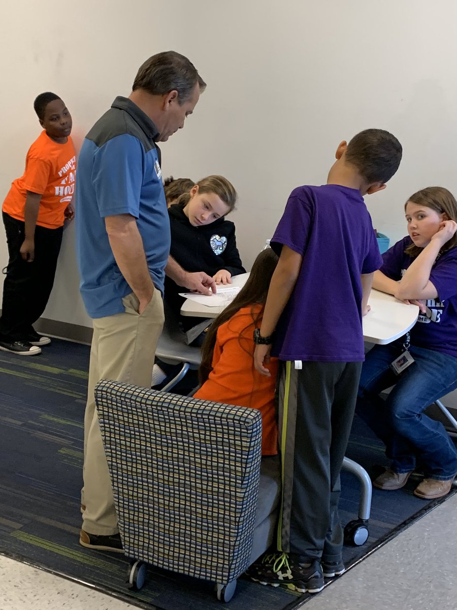 Sara Neill tweet media