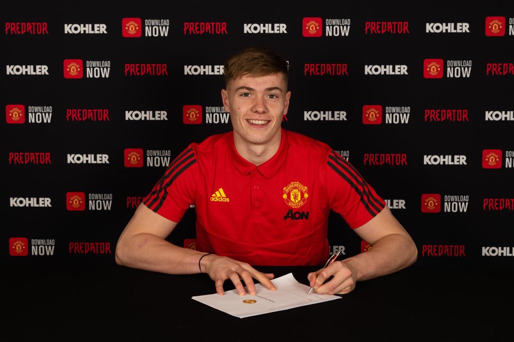 natthb13's tweet photo. Delighted to sign for @ManUtd! An incredible club! Can’t wait to see what the future holds! ❤️ https://t.co/69hBJaoGJD