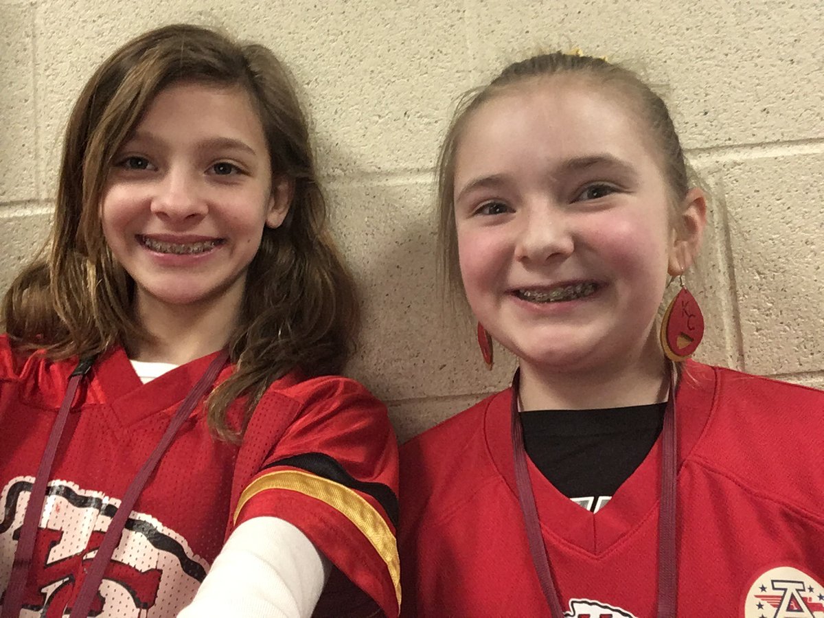 Go chiefs! We all are wearing our spirit wear today to cheer the Chiefs on. Good luck Chiefs! Claire @kennedy_gw6 <a href="/Gateway6NKC/">Gateway6NKC</a> <a href="/NKCSchools/">NKC Schools</a>  #StrongerTogether