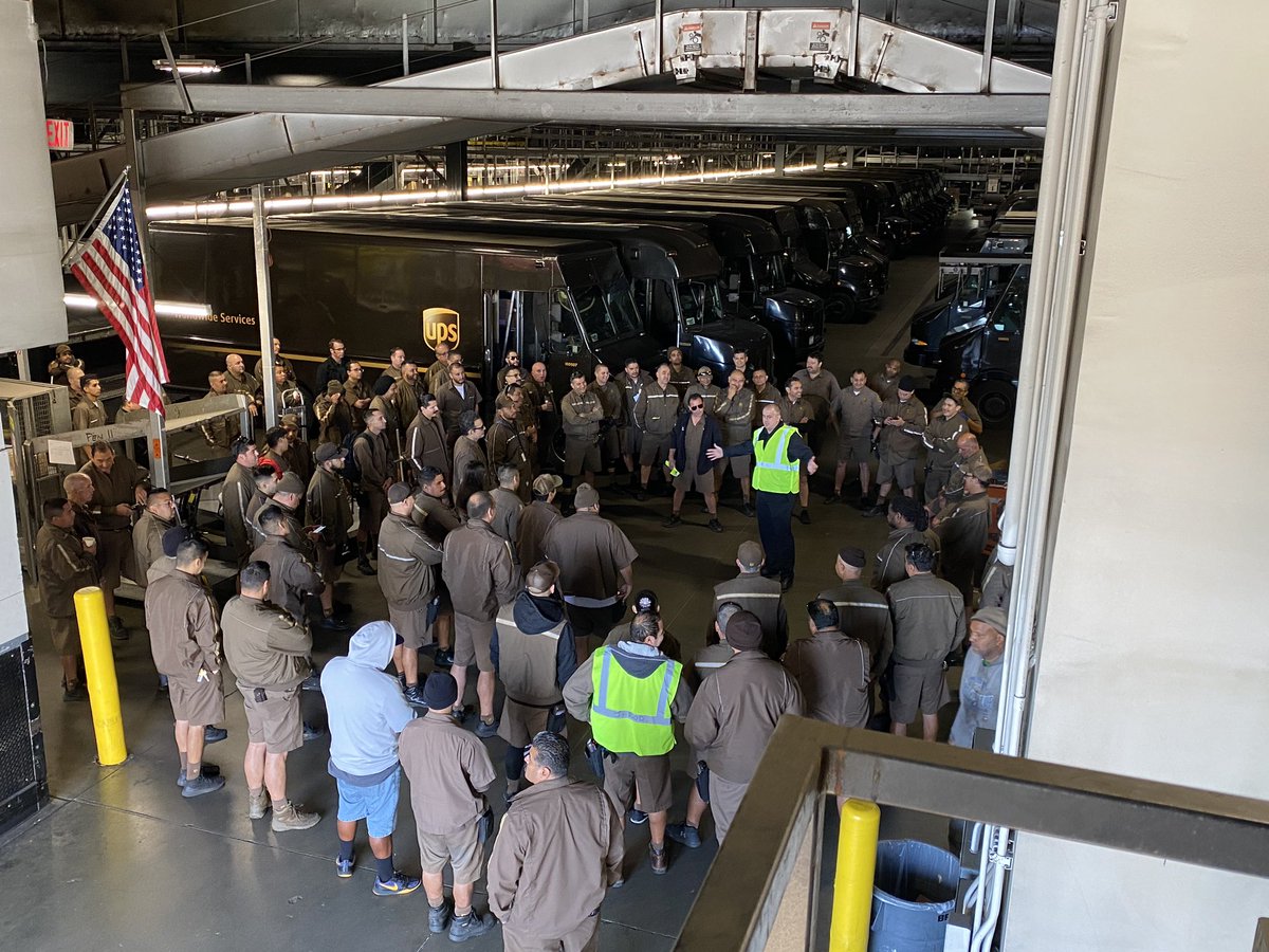 UPSImperialCenter9048 tweet media