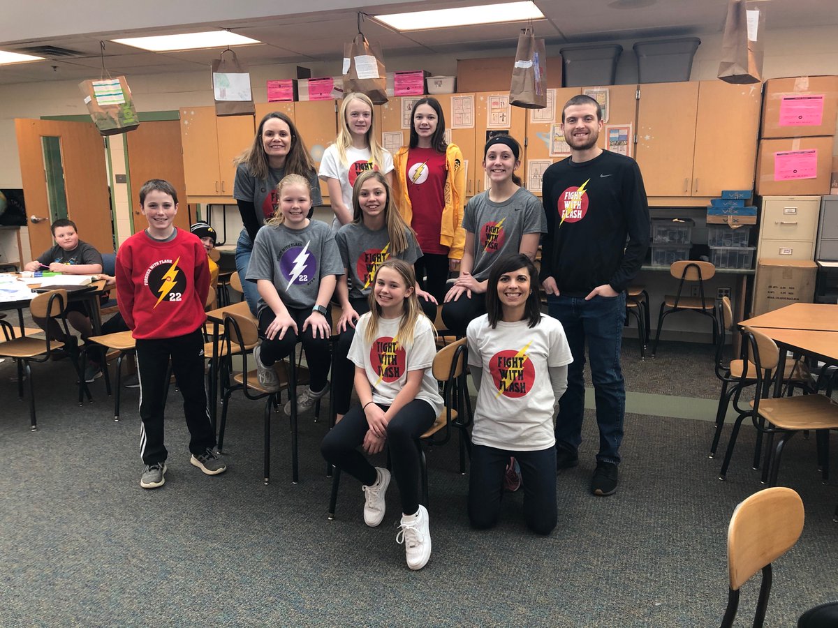 MrsSchultz17's tweet photo. Flash pictures from earlier this week! See you tonight from 6:30-8:00! https://t.co/t0XjKd2Fs9