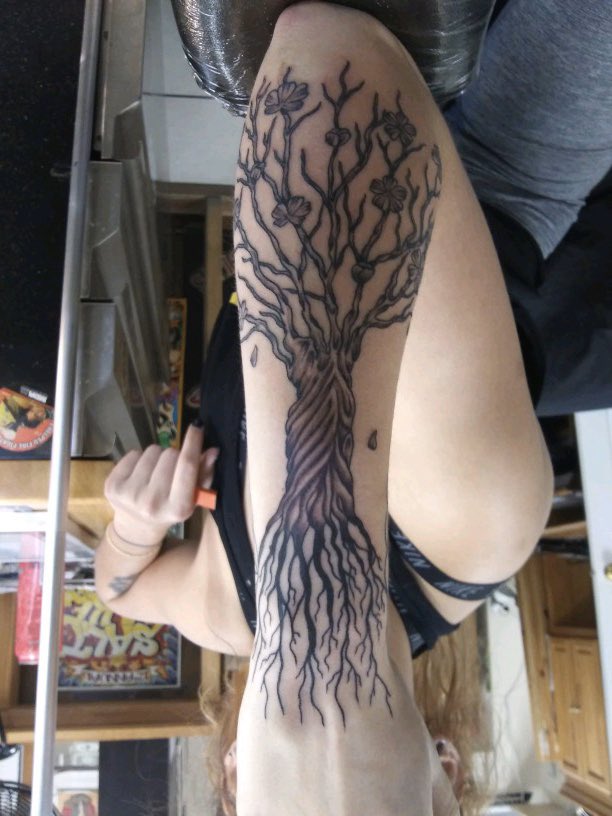 tatted_nat's tweet photo. https://t.co/mxPKiLwtsz