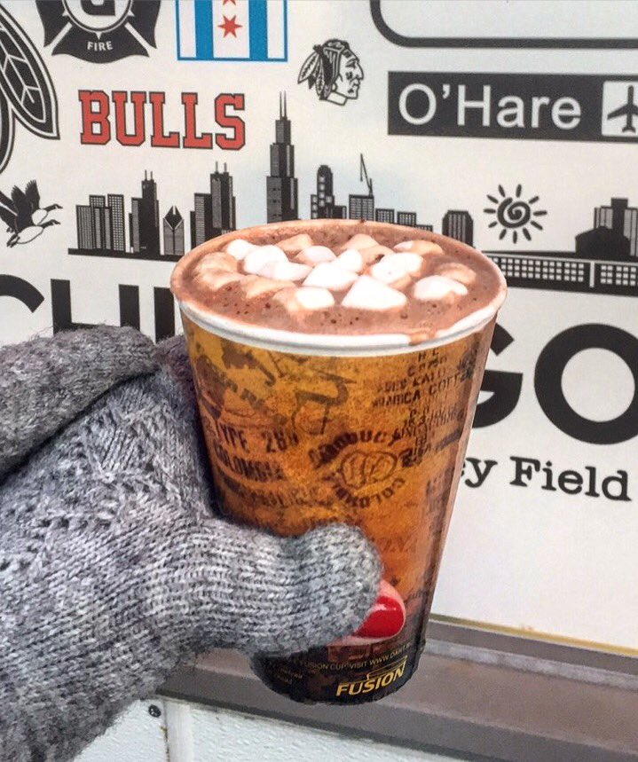 MaggieDaleyPark's tweet photo. It's #nationalhotchocolateday come enjoy a nice hot cup of cocoa ⁦@RinkCafe⁩ ⁦@MaggieDaleyPark⁩ #iceskate ⁦@ChicagoParks⁩ https://t.co/2MXGtQjQUK