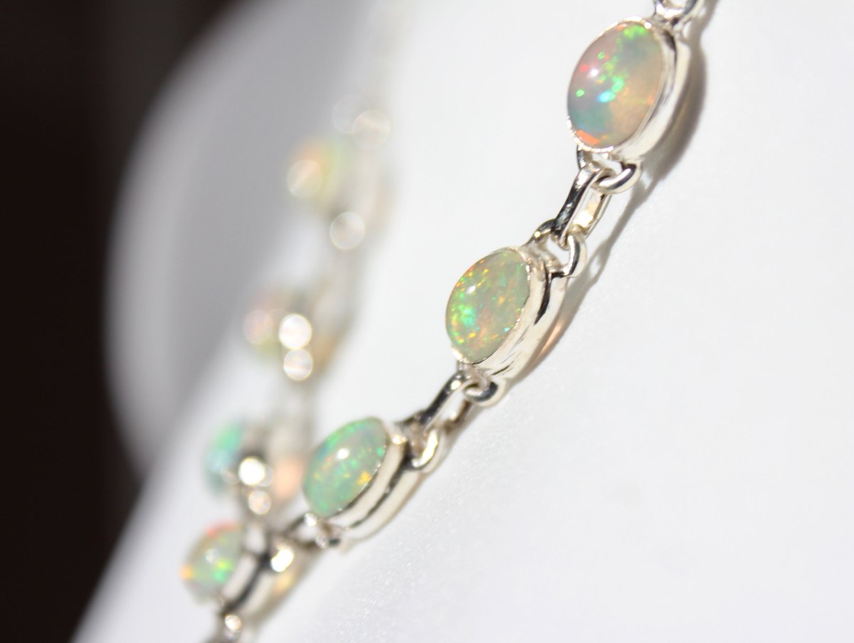 Yu2Xiaogang's tweet photo. Natural Ethiopian Rainbow Welo Opal Necklace  925 Sterling Silver Princess Genuine Fire Stone Exotic gemstones OOAK 17.5" - 18.5" Gift ideas https://t.co/h5Uhd22faN #etsysocial #etsymntt #MyBeachStore #boho #larimar #jewelry #Etsy #OpalNecklace https://t.co/jWZVNBGeQN