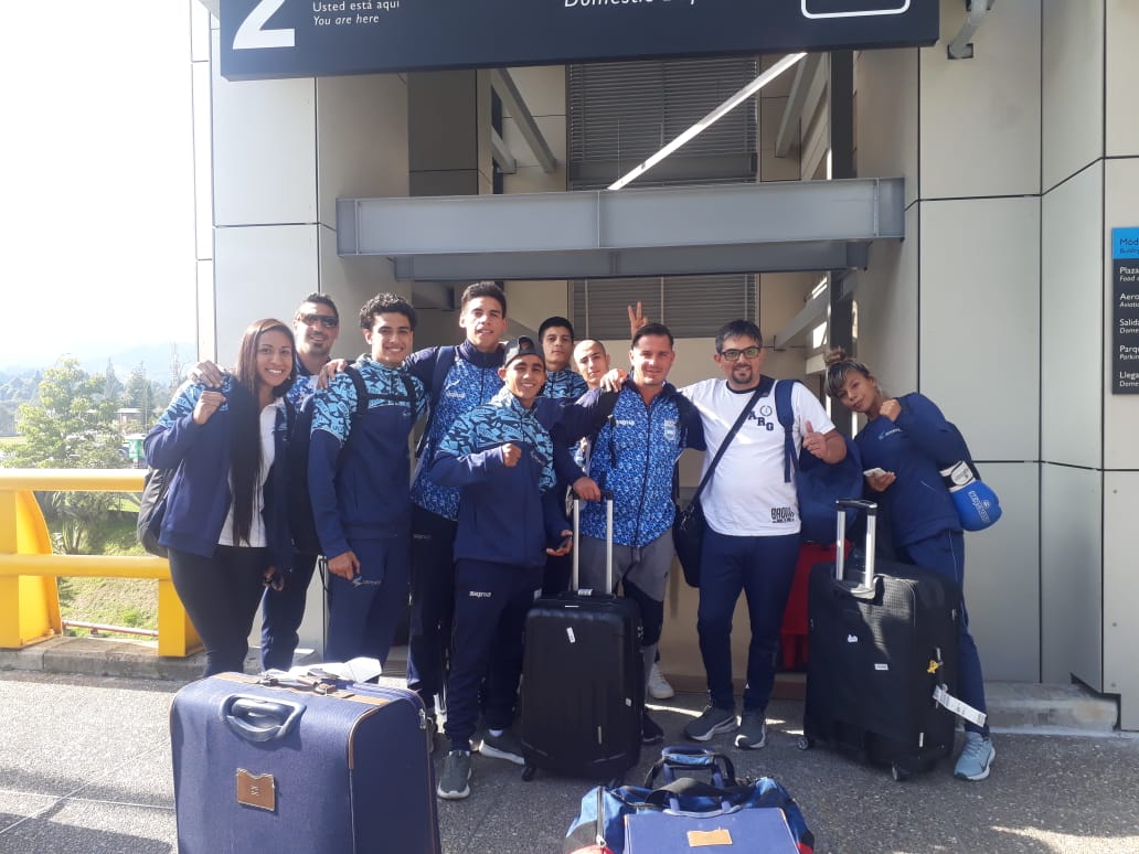 Llegó #SeleccionArgentinadeBoxeo a Medellín para participar del #FutureWBAchampion <a href="/WBABoxing/">WBA Boxing</a> <a href="/GilberticoWBA/">Gilberto J Mendoza</a> #boxeo #boxing #boxe <a href="/luciaperezbox/">Lucia Perez</a>