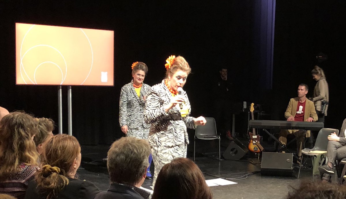 ieegdeman's tweet photo. @Gerdie @nwo Helaas niet van jouw workshop, wel van de mooie improviserende dames die de dag in mooie banen leidden. https://t.co/uvbIINksXl