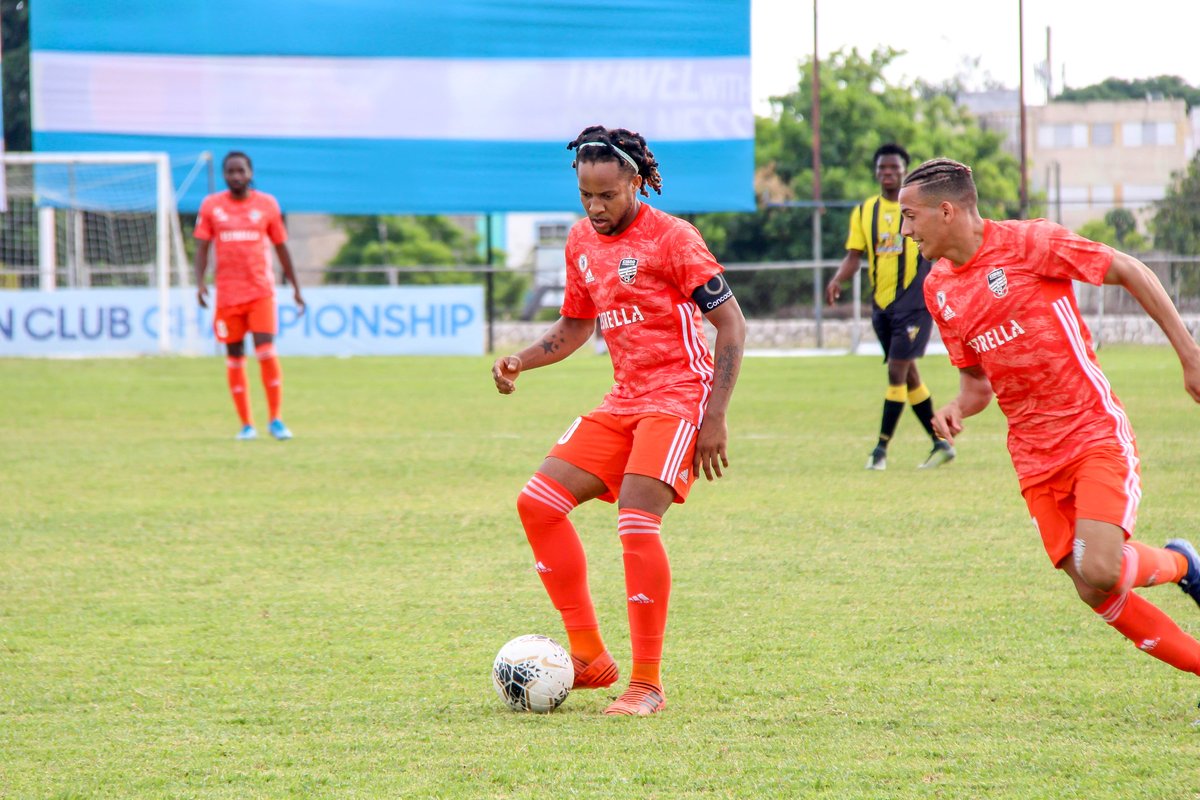 CibaoFC's tweet photo. ⏱64’ #CibaoFC 1-1 #DonBoscoPV #CFCCC2020 #CaribbeanClubChampionship #VivimosLaPasion #SomosCibaoFC #SomosDominicanos 🇩🇴🧡🍊💥🔥⚽️ https://t.co/OdYv5kkDA2