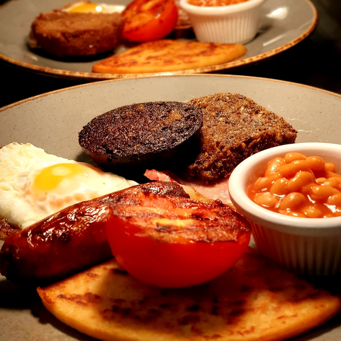 Set yourself up for the first weekend of the six nations with our No1 big breakfast, served all weekend from 10am. Add on a Smirnoff bloody mary for just £4. #breakfast #smirnoff #bloodymary #oldtownedinburgh #sixnations2020