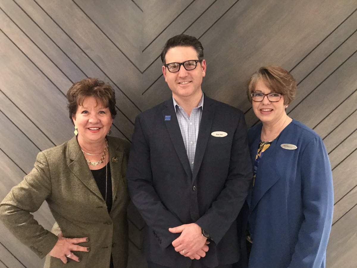 Deb_Varallo's tweet photo. Congratulations to my friend friend Kimberly Ferguson (pictured far right) on Hyatt House Nashville at Vanderbilt 1 year celebration. The hotel is beautiful and perfectly located just north of @VanderbiltU campus. @Hyatt #HyattHouse @visitmusiccity @nashchamber https://t.co/TUZbKe0MPi