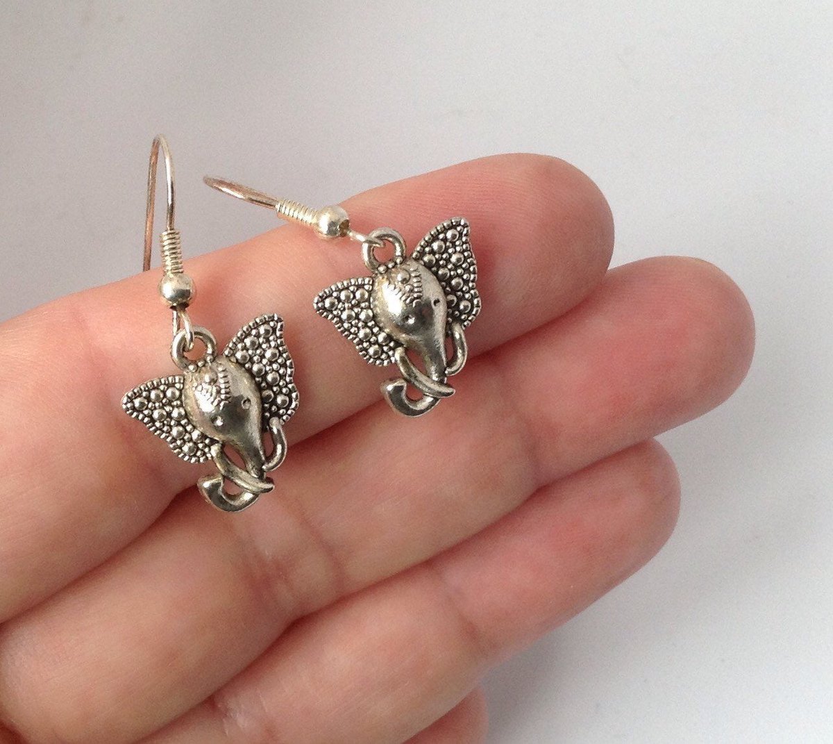 ArtisanJByViv's tweet photo. Elephant Earrings, Zoo Animal Jewellery, Novelty Earrings, Dangly Animal Earrings, Teenage Jewellery https://t.co/wM8Spfbvte #Etsy #BeadsofCreation #DropStyle https://t.co/j9IhiHj4YZ
