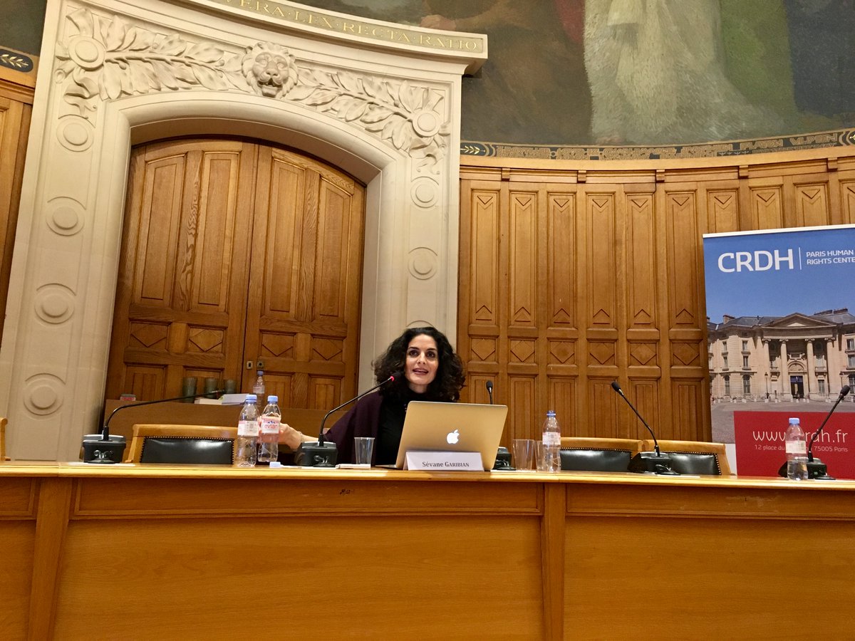 OFrouville's tweet photo. Sévane Garibian @UNIGEnews présente ses conclusions des #JPI5 @crdhparis2 @AfriThucy @AssasParis2 La #CPI est majeure (18 ans) mais elle ne peut répondre à elle seule à ttes les attentes qu'elle suscite. Elle doit participer à la construction d'un système global de responsabilité https://t.co/rmKEulSuCb