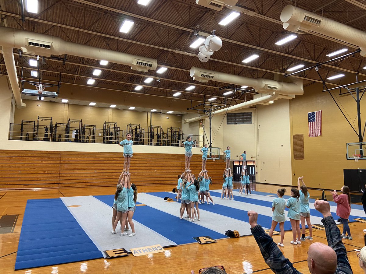clawrence_ams's tweet photo. I believe!! Y’all so proud of all my girls and @ChelseaAderholt! Amazing performance as they prepare for Nationals! https://t.co/a2AWq4INJw