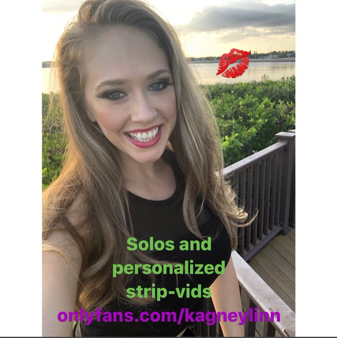 Watch kagney linn karter's leaked NSFW photo on TwXstars