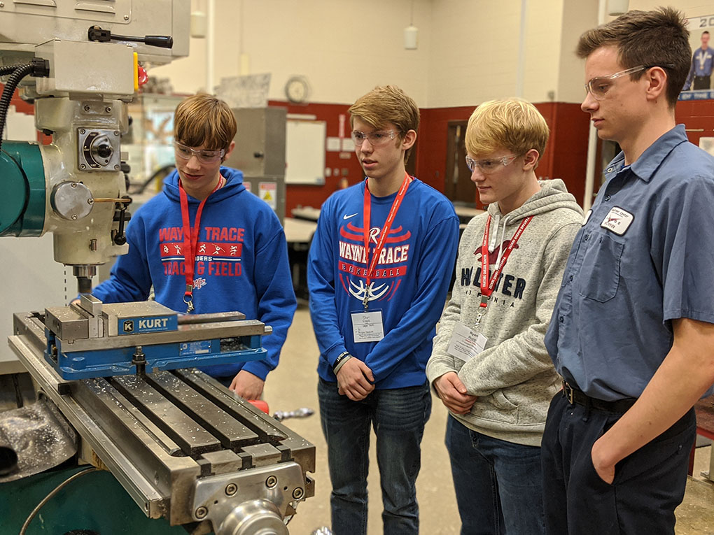 vccstudents's tweet photo. Vantage Sophomore Day Was A Packed House! Sophomores came with a little knowledge, gained a glimpse of skills, &amp; left with many opportunities for their future careers! We want to thank all of our associate school districts for allowing these students to experience Vantage today! https://t.co/1nWhdxOotk