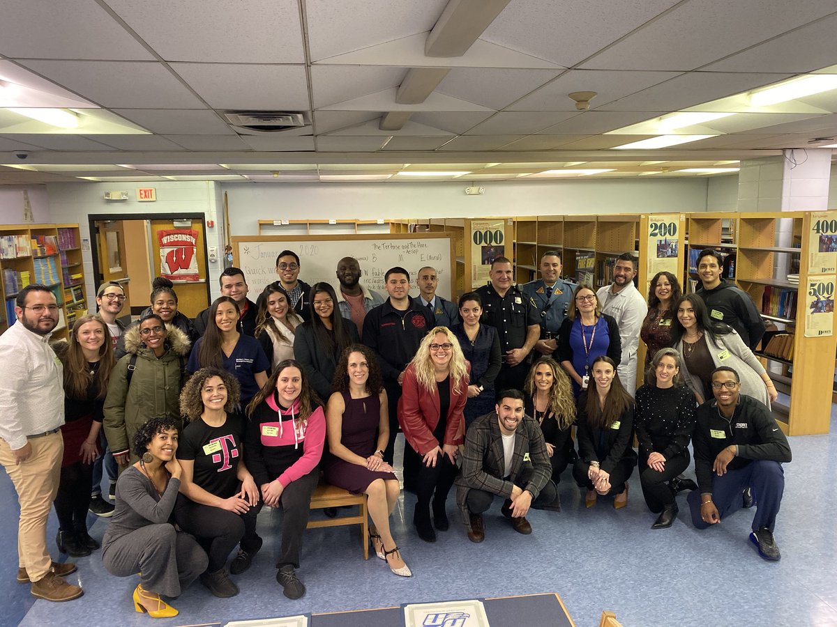 Career Day at Union City Middle School! We got a chance to talk about the endless possibilities at T-Mobile to our future leaders. Thank you @jlopes08 for sharing your time and coming out to share your story! ❤️