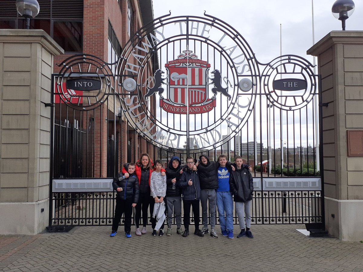 ParkViewTWGS's tweet photo. An amazing day at The Stadium of Light! Our students loved their first experience at a football stadium. Thank you to @SAFCFoL @SunderlandAFC https://t.co/2w3cKWjRqa