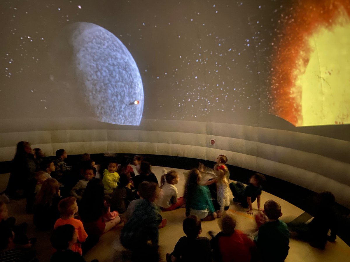 HowlandLocal's tweet image. This week, the district celebrated Exciting ELA Day!  Check out this Curiosity Dome that was set up at Springs Primary School.  Springs students relied on their reading and writing skills to better understand space as they participated in this interactive activity!