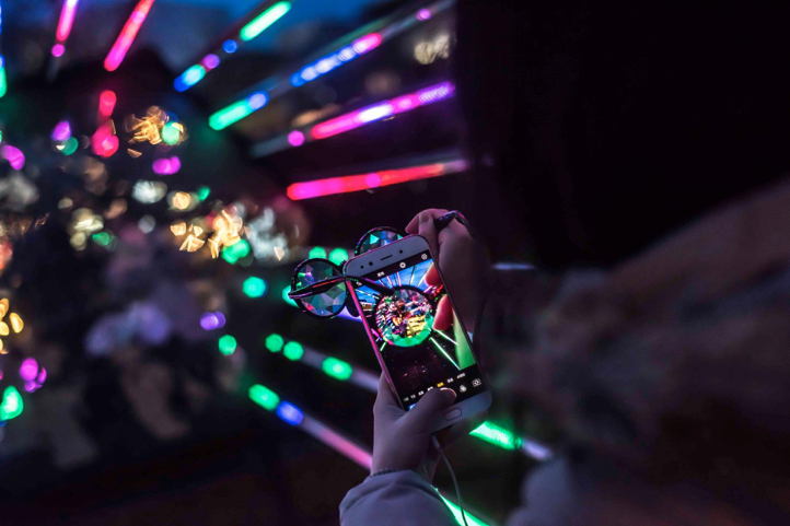 VisitTheQuays's tweet image. Looking for an artwork installation to be part of an upcoming exhibition or festival? You can now book the Portal of Reflection that featured as part of @QuaysCulture #lightwaves2019 

See further details here: bit.ly/2TFnu0R 

#VisitTheQuays